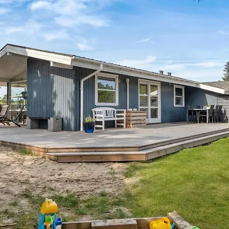 Lovely Home In Blavand With Kitchen * Blavand