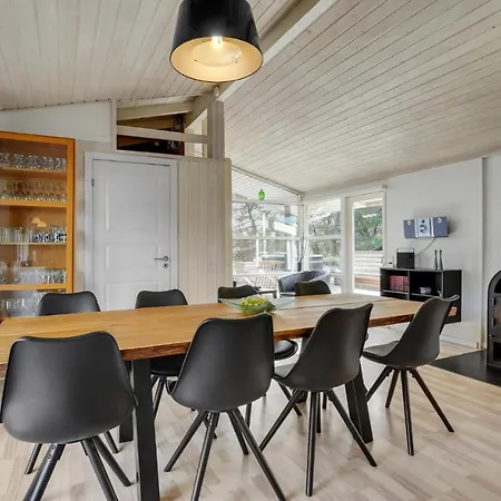 Lovely Home In Blavand With Kitchen Blavand