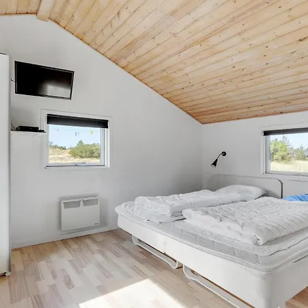Lovely Home In Blavand With Kitchen Holiday home
