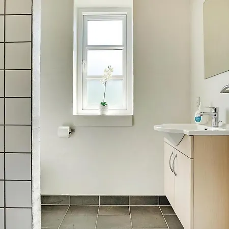 Lovely Home In Blavand With Kitchen *